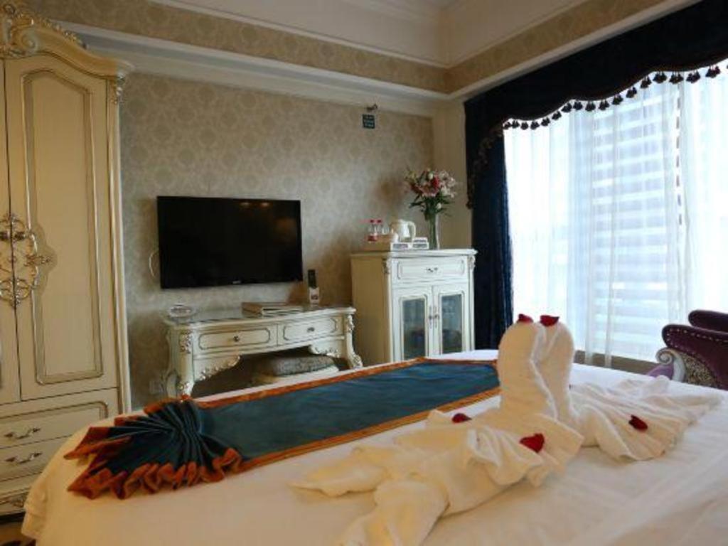 Chengdu French Theme Gold Palace Esterno foto