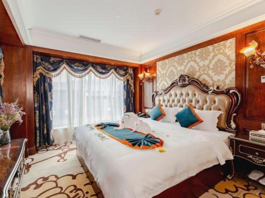 Chengdu French Theme Gold Palace Esterno foto