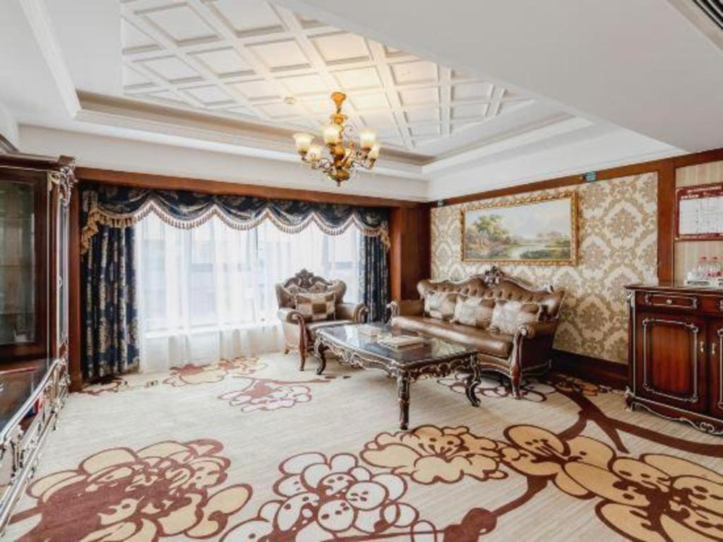 Chengdu French Theme Gold Palace Esterno foto