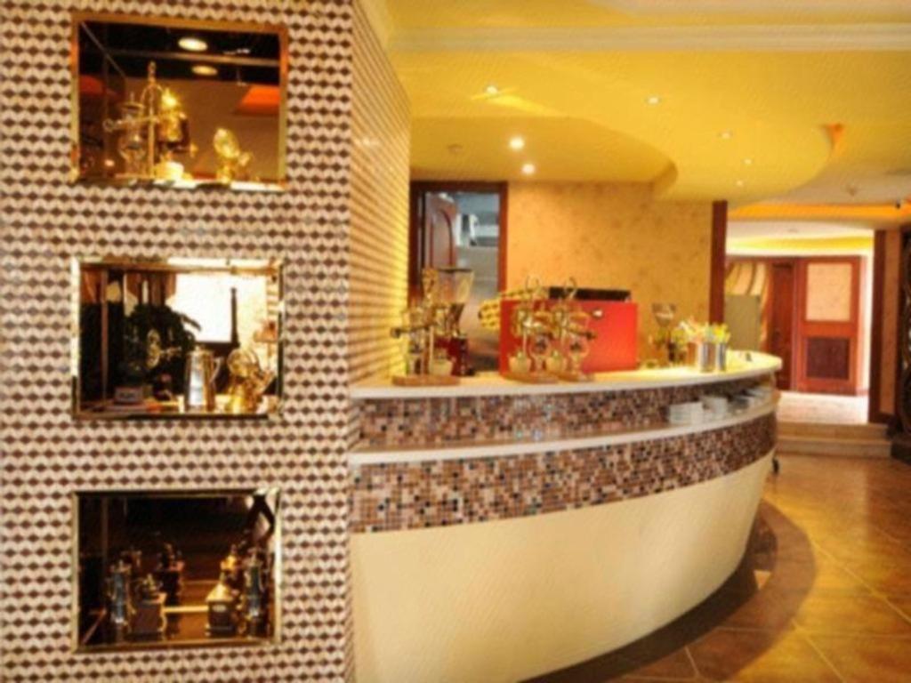 Chengdu French Theme Gold Palace Esterno foto