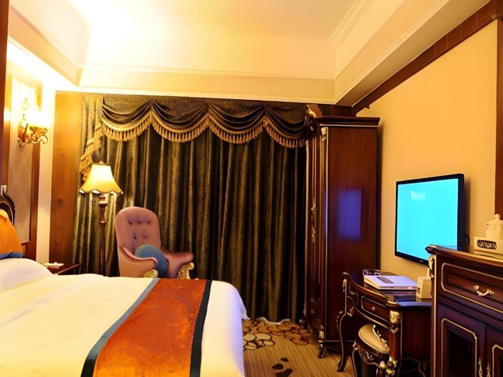Chengdu French Theme Gold Palace Esterno foto