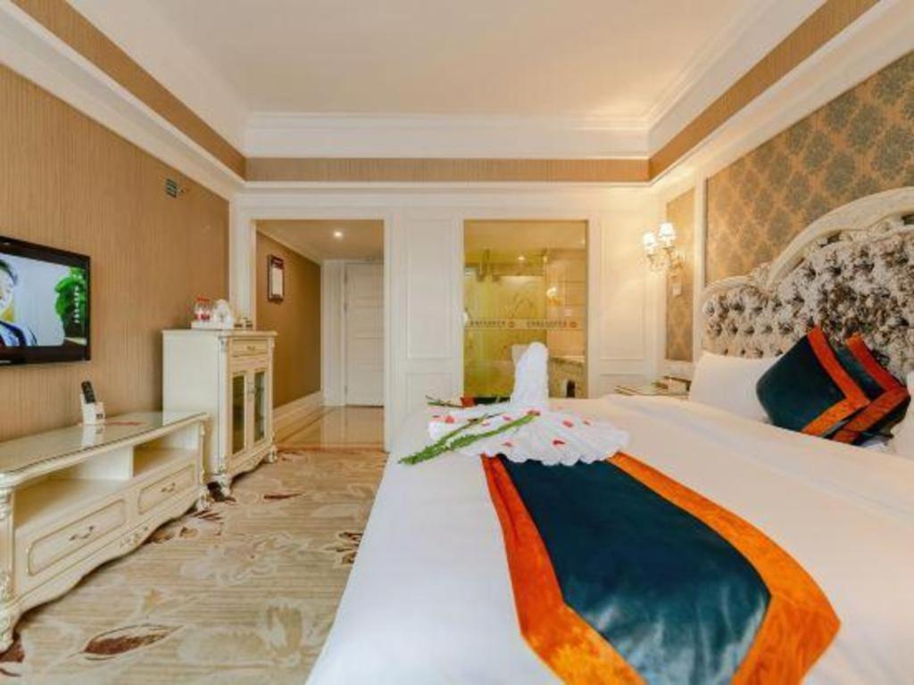 Chengdu French Theme Gold Palace Esterno foto