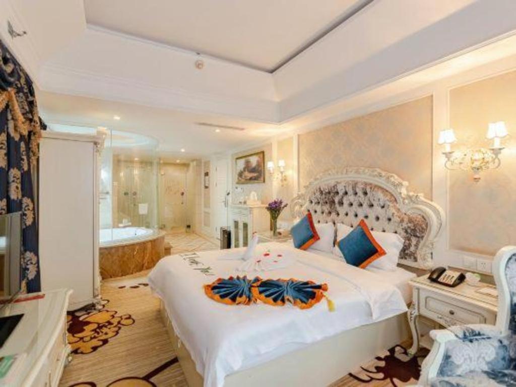Chengdu French Theme Gold Palace Esterno foto