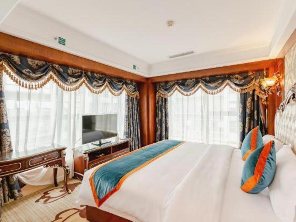 Chengdu French Theme Gold Palace Esterno foto