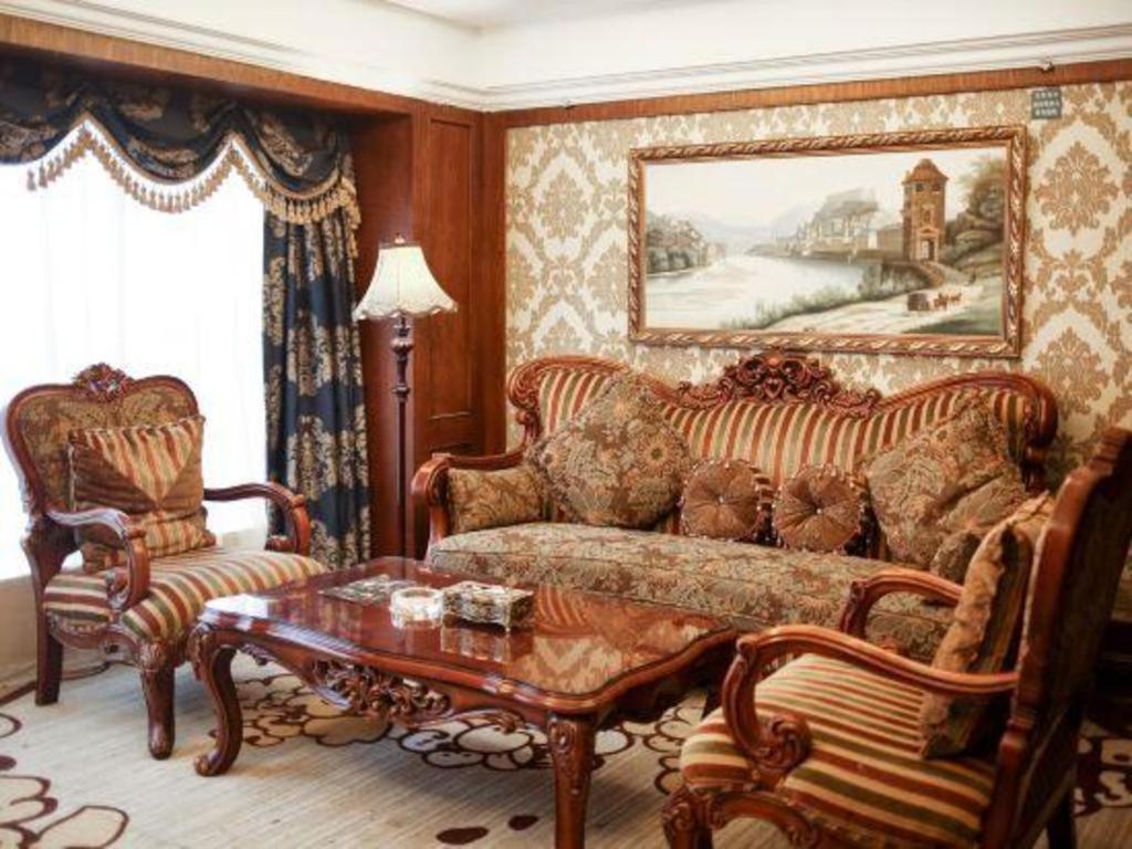 Chengdu French Theme Gold Palace Esterno foto