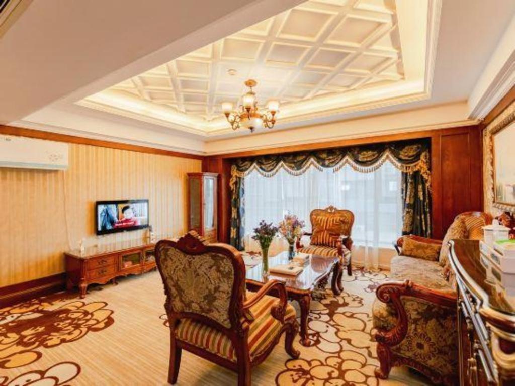 Chengdu French Theme Gold Palace Esterno foto